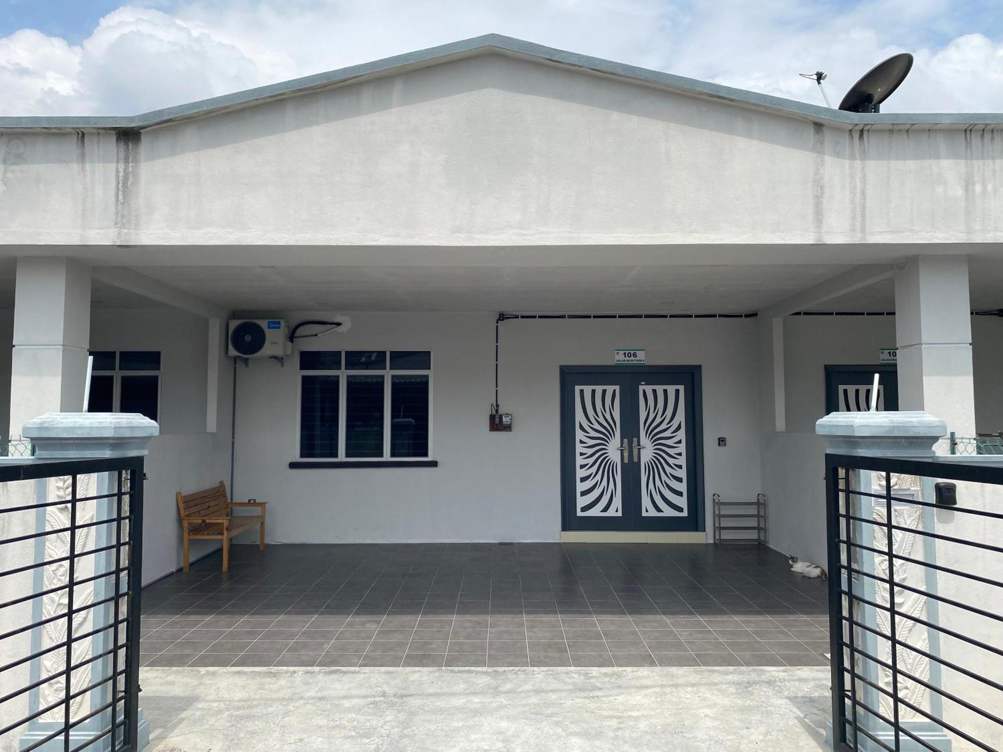 Homestay Cikgu Ahmed Batu Kikir Экстерьер фото
